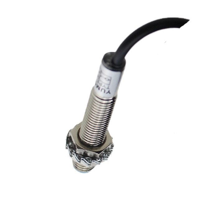 Interruttore di prossimità NPN DC10-30V Sensore di prossimità induttivo LM8-3001NB 