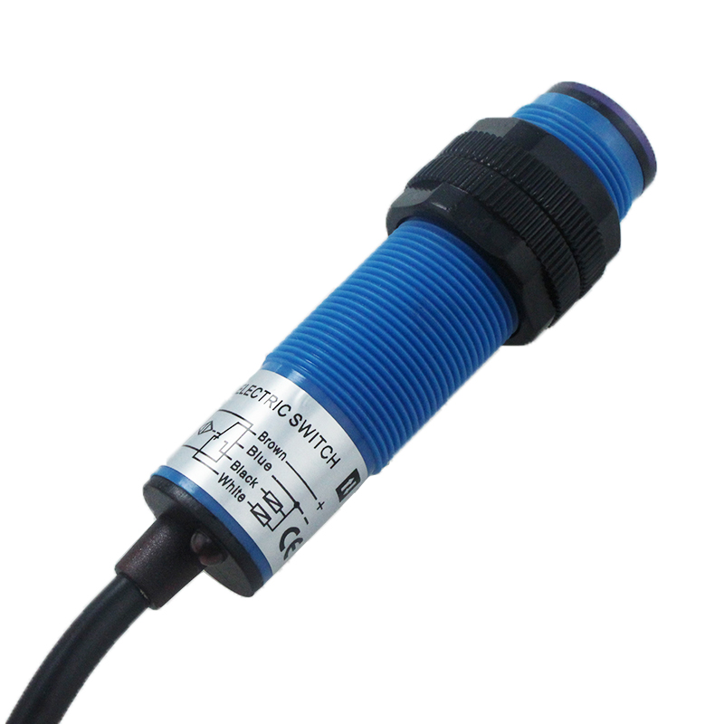 Interruttore sensore elettronico fotoelettrico cilindrico in plastica G18-3A10PC